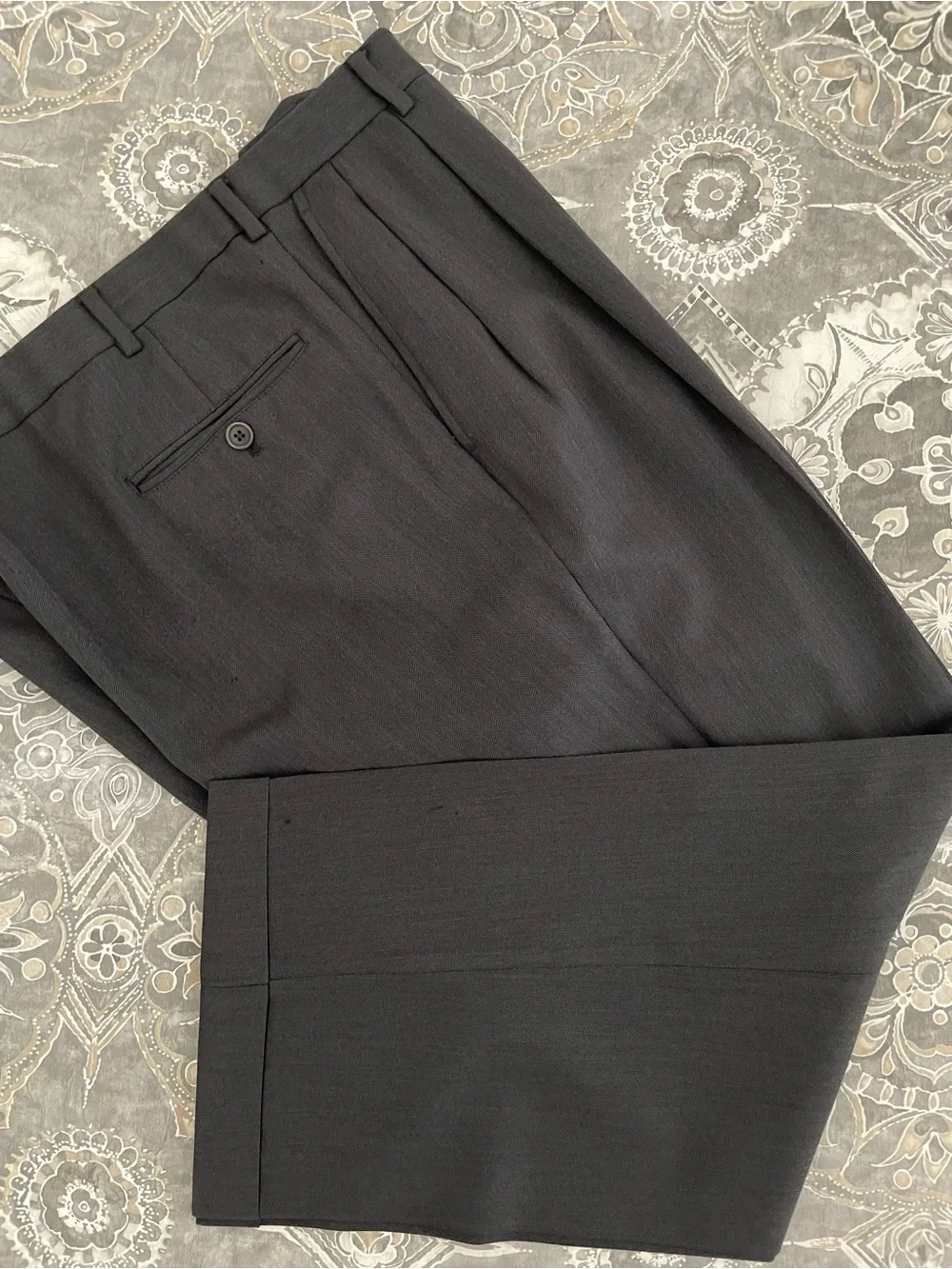 Brooks Brothers 1818 Madison Dark Gray Two-Button Men's Suit Jacket and Pants